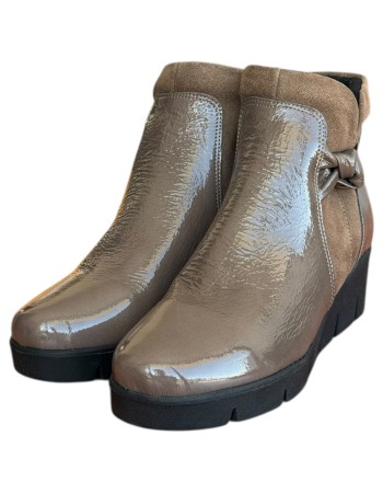 Δερμάτινο Γυναικείo Μποτάκι - N649