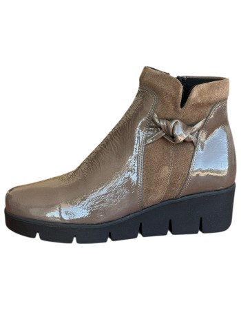 Δερμάτινο Γυναικείo Μποτάκι - N649