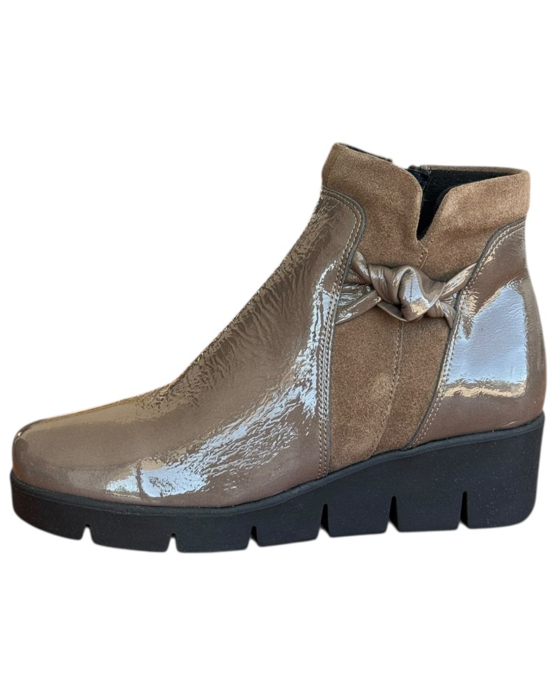 Δερμάτινο Γυναικείo Μποτάκι - N649