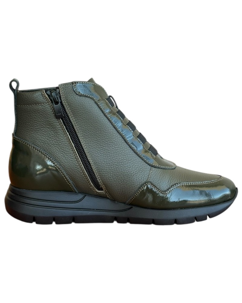 Δερμάτινο Γυναικείo Μποτάκι - N652