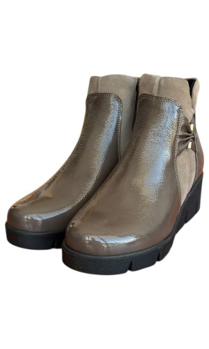 Δερμάτινο Γυναικείo Μποτάκι - N658