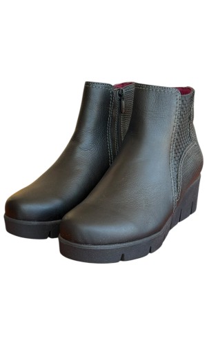 Δερμάτινο Γυναικείo Μποτάκι - N670