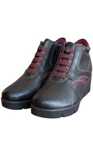 Δερμάτινο Γυναικείo Μποτάκι - N723