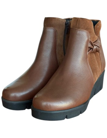 Δερμάτινο Γυναικείo Μποτάκι - N774