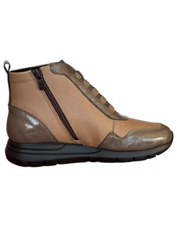 Δερμάτινο Γυναικείo Μποτάκι - N836