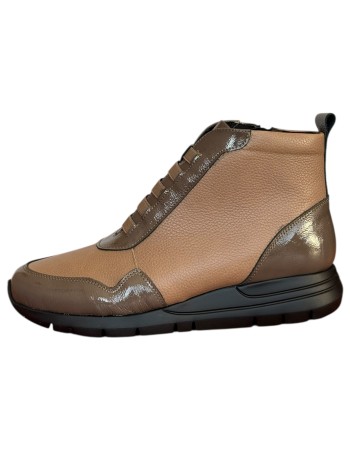 Δερμάτινο Γυναικείo Μποτάκι - N836