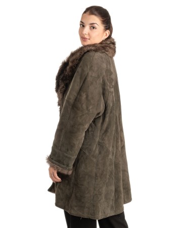 Γνήσιο Γυναικείο Μουτόν - T66