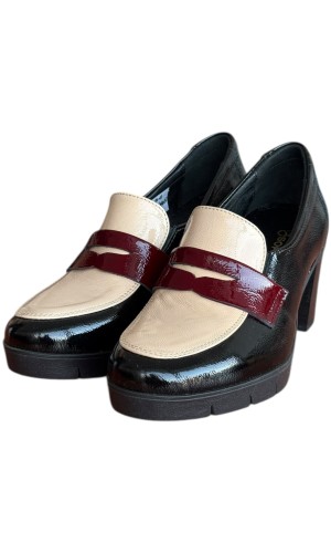 Δερμάτινη Γυναικεία Γόβα - W107