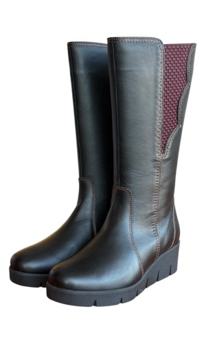 Δερμάτινη Γυναικεία Mπότα - W23