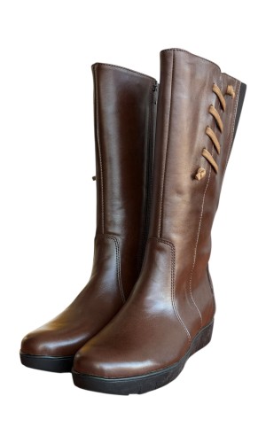 Δερμάτινη Γυναικεία Mπότα - W24