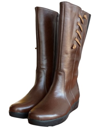 Δερμάτινη Γυναικεία Mπότα - W24