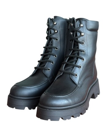 Δερμάτινο Γυναικείo Μποτάκι - W73