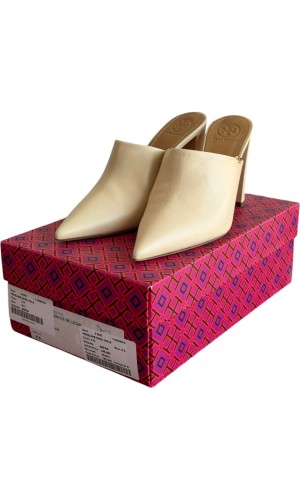 Δερμάτινη Γυναικεία Παντόφλα - A126