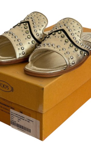 Δερμάτινη Γυναικεία Παντόφλα - A18