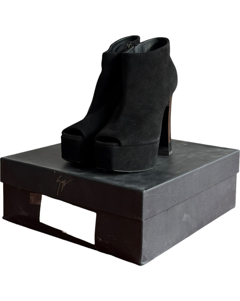 Δερμάτινο Γυναικείo Μποτάκι - A204