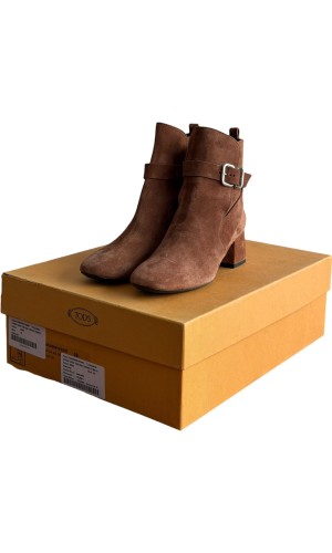 Δερμάτινο Γυναικείo Μποτάκι - A211