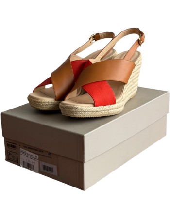  Δερμάτινη Γυναικεία Πλατφόρμα - Α229