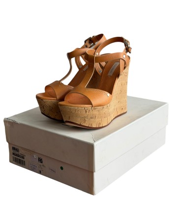  Δερμάτινη Γυναικεία Πλατφόρμα - Α231