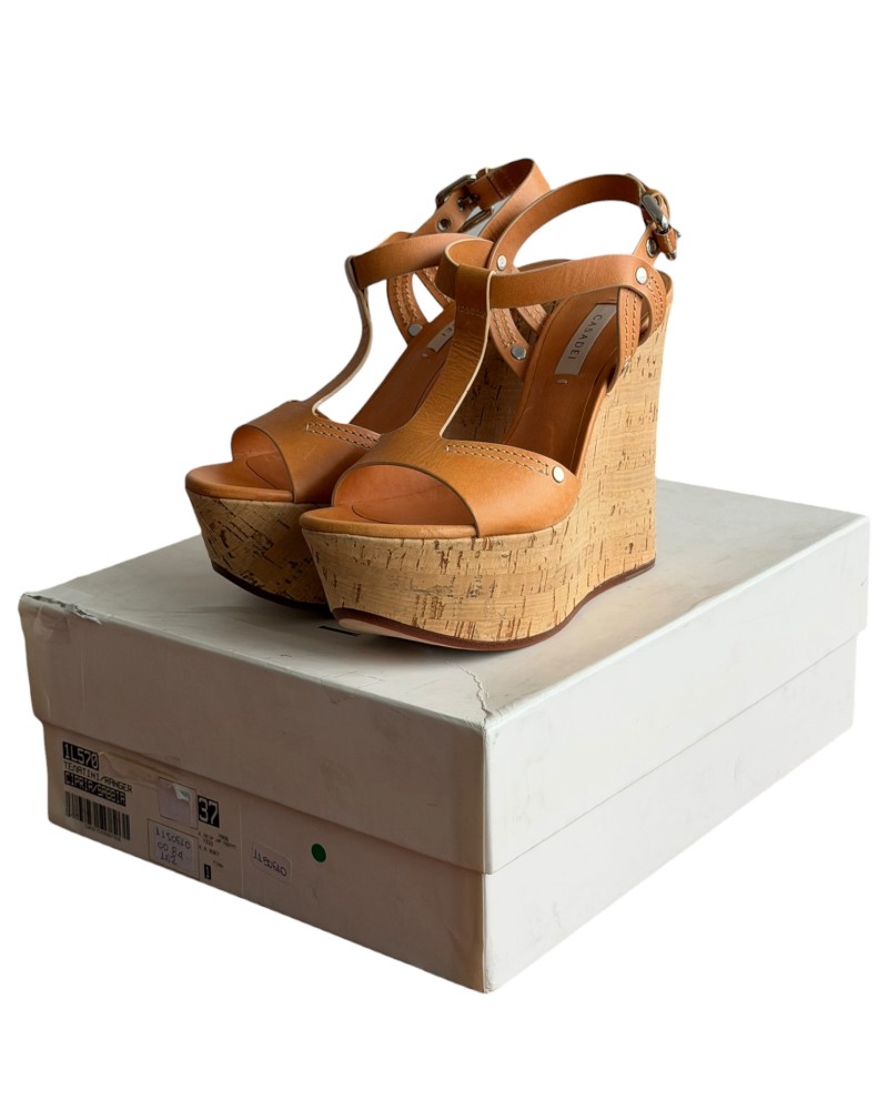  Δερμάτινη Γυναικεία Πλατφόρμα - Α231