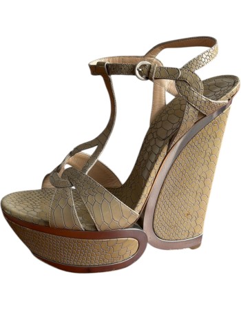  Δερμάτινη Γυναικεία Πλατφόρμα - Α241