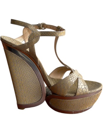  Δερμάτινη Γυναικεία Πλατφόρμα - Α241