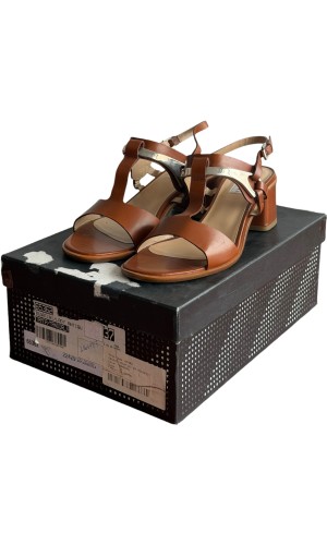 Δερμάτινο Γυναικείο Πέδιλο - A250