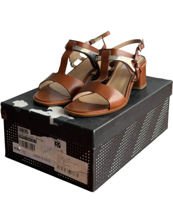 Δερμάτινο Γυναικείο Πέδιλο - A250