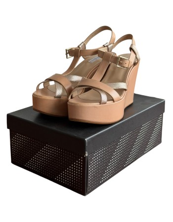  Δερμάτινη Γυναικεία Πλατφόρμα - Α310