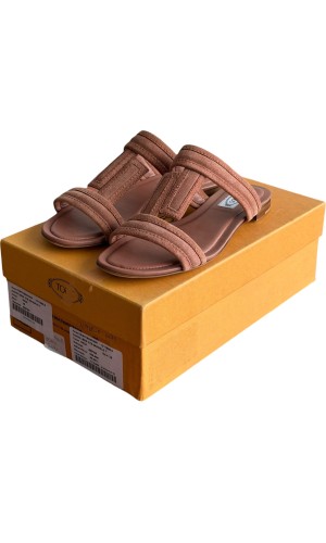 Δερμάτινη Γυναικεία Παντόφλα - A329