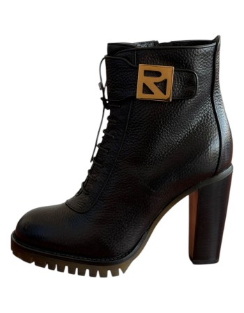 Δερμάτινο Γυναικείo Μποτάκι - A379