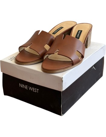 Δερμάτινη Γυναικεία Παντόφλα - A560