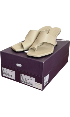 Δερμάτινη Γυναικεία Παντόφλα- A6