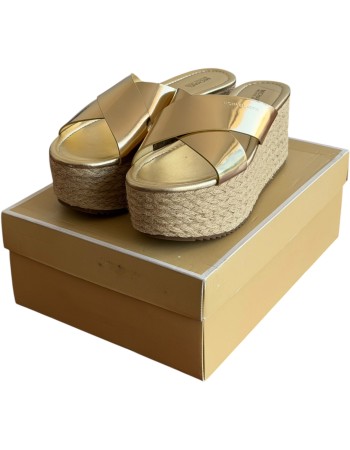 Δερμάτινη Γυναικεία Παντόφλα - A616