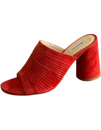 Δερμάτινη Γυναικεία Παντόφλα - A630