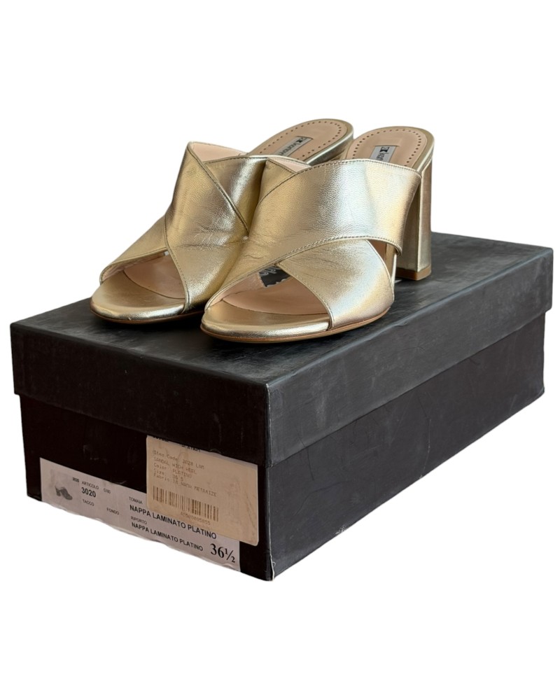 Δερμάτινη Γυναικεία Παντόφλα - A638